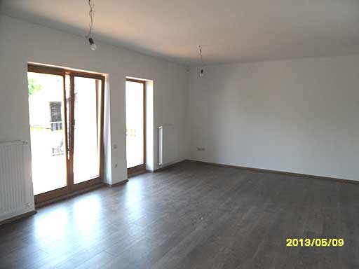 Szentendre - Eladott/Kiadott - T�rsash�zi lak�s