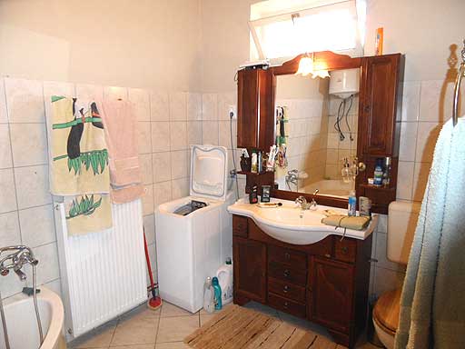 Szentendre - Elad� - Csal�dih�z