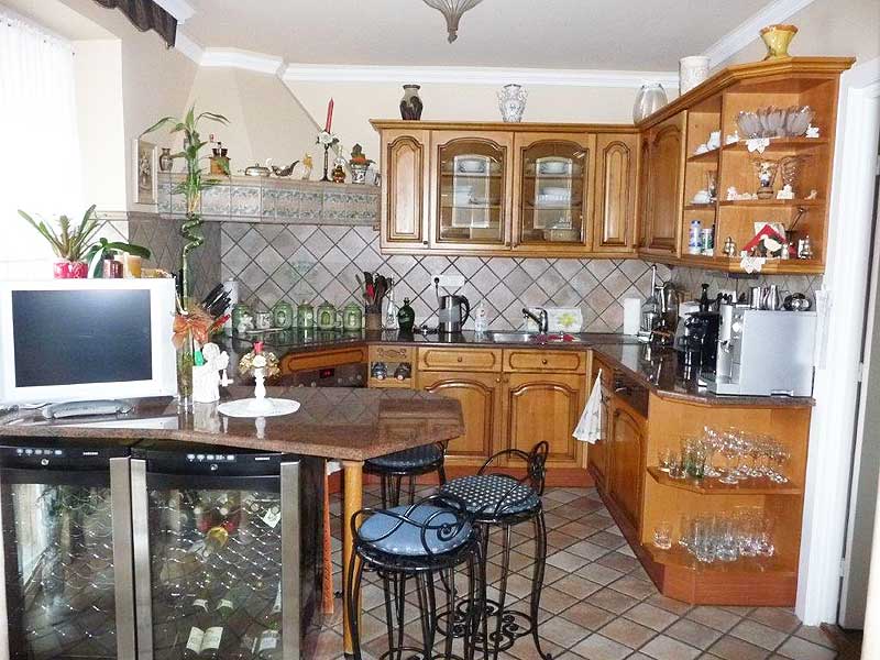 Szentendre - Felfüggesztve - Családiház