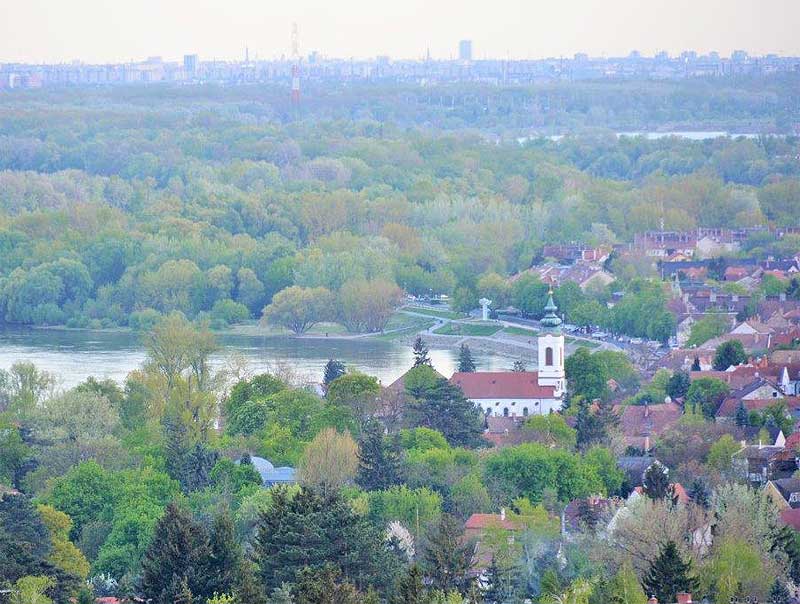 Szentendre - Felfüggesztve - Családiház