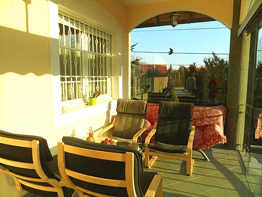 Szentendre - Felfüggesztve - Családiház
