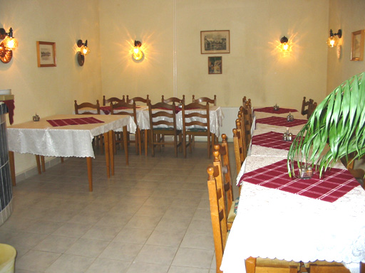 Szentendre - Felfüggesztve - Panzió