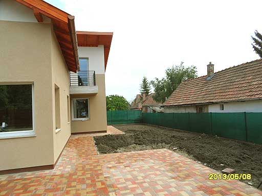 Szentendre - Eladott/Kiadott - Ikerház