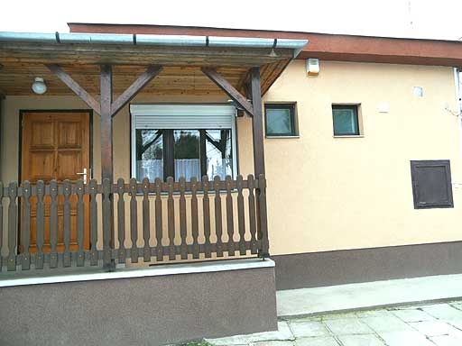 Szentendre - Elad� - Csal�dih�z