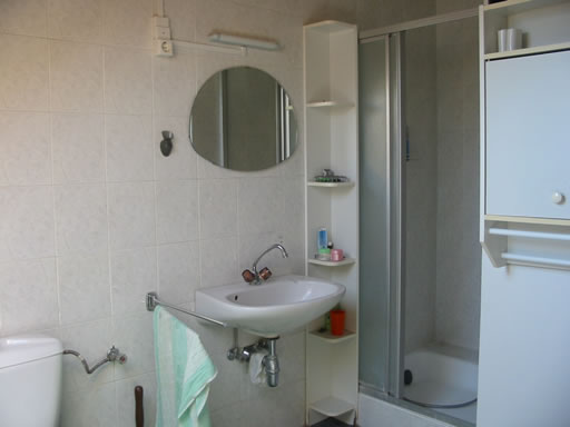 Szentendre - Felfüggesztve - Családiház