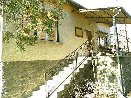 Szentendre - Eladott/Kiadott - Családiház