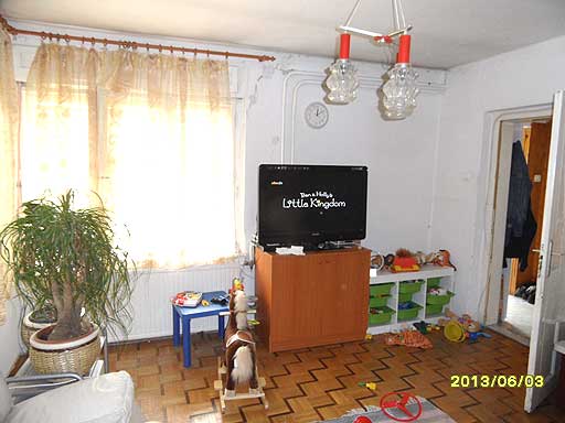 Szentendre - Felfüggesztve - Családiház